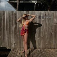 Hawaiian Girl @anniessurflife 🌺 #sunsetgogirl #sunsetgo #swimwear #bikini #bikinilife